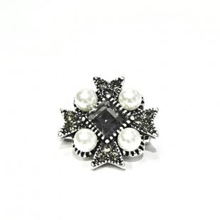 Брошь<br> 082251512AB, куб.цирконий, майорика