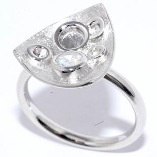 Серебряное кольцо<br> 2156R-0036-131, куб.цирконий, NEW Космос