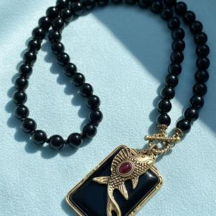 Колье<br> 25236275167GP-B, эмаль, оникс, агат (кабошон)